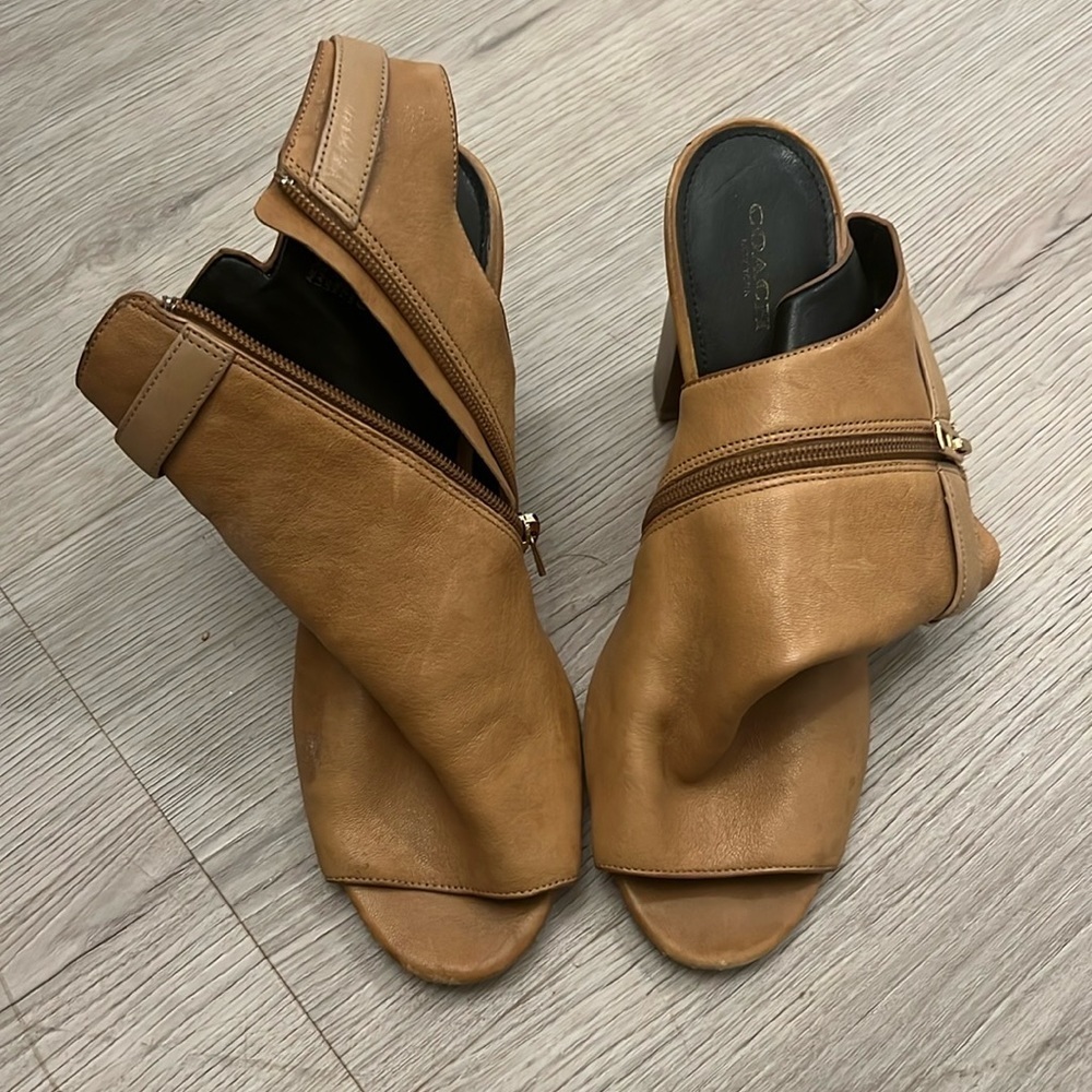 Coach - ankle zipper platform bootie size 10